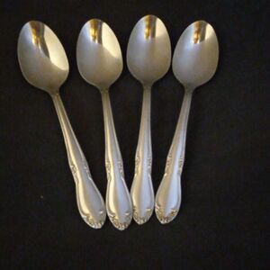 Oneida Stainless Steel Plantation Custom Teaspoon-Lot of 4-Flowers-Discontinued